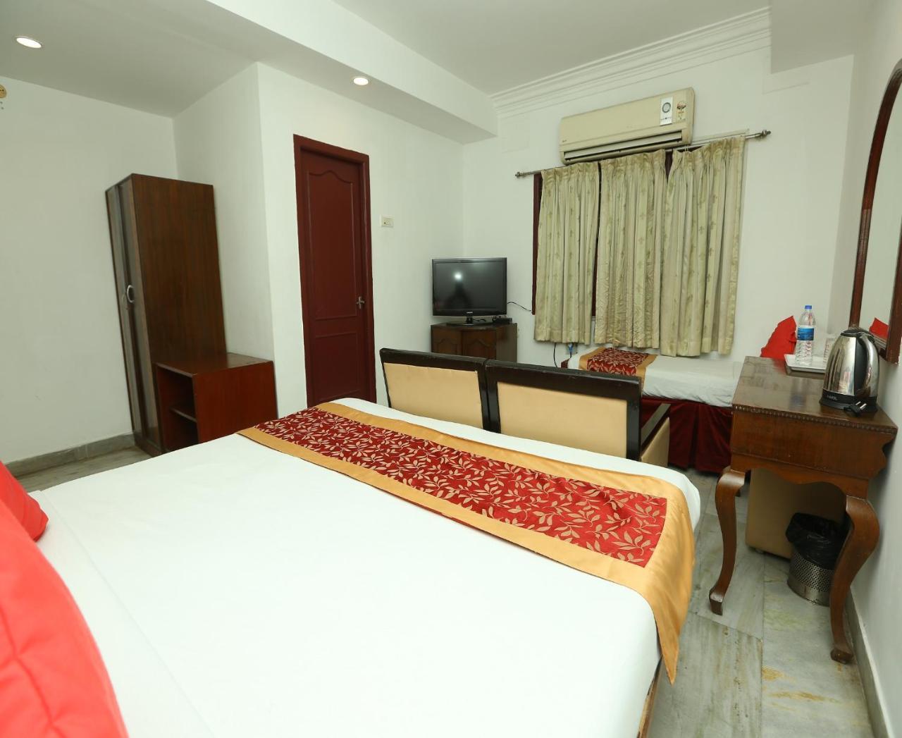Bhimaas Temple Tree Hotel 3*