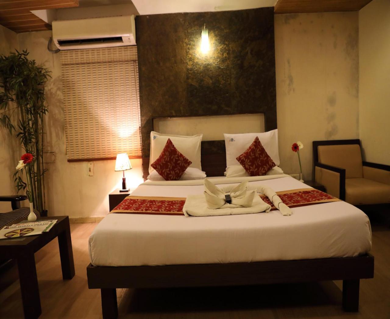 Hotel Bhimaas Temple Tree